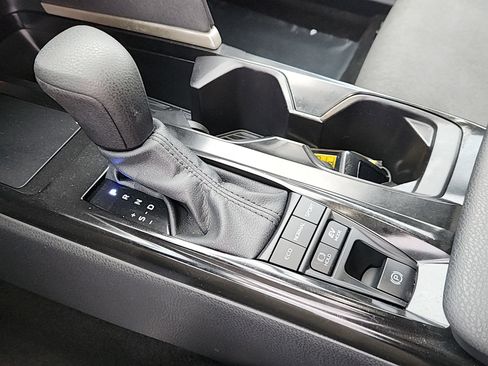 Used 2025 Toyota Camry LE image 17