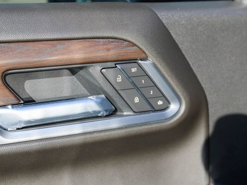 New 2026 GMC Sierra 3500 SLT image 10