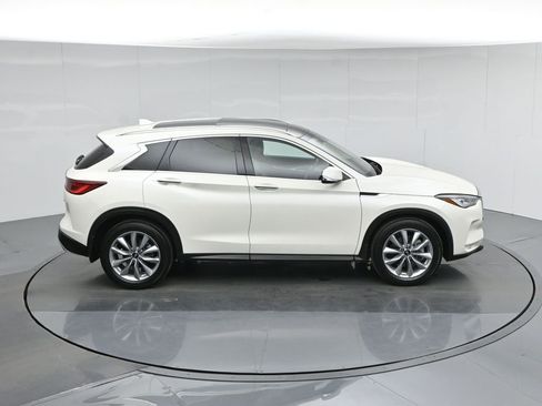 Used 2022 INFINITI QX50 Luxe image 42