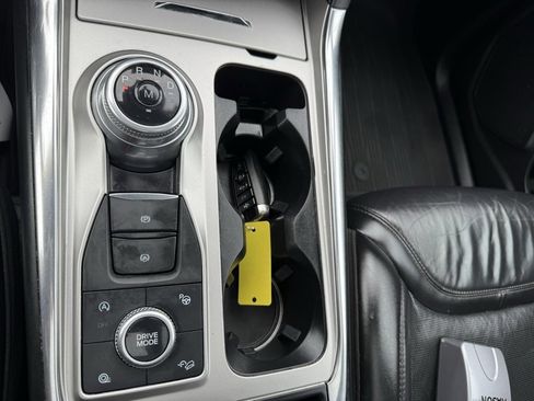 Used 2020 Ford Explorer Platinum image 5