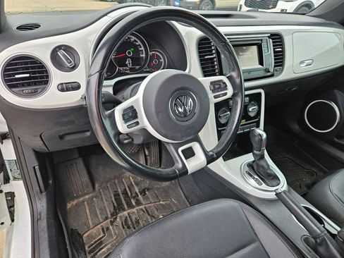 Used 2018 Volkswagen Beetle 2.0T S image 7
