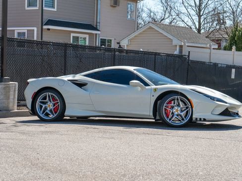 Used 2021 Ferrari F8 Tributo RWD image 12