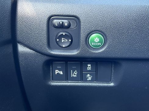 Used 2017 Honda Pilot Elite image 34