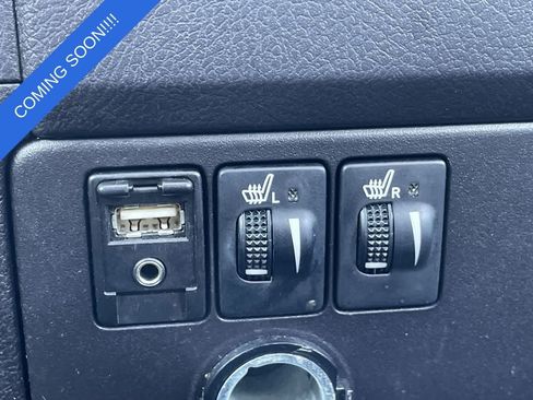 Used 2015 Toyota Sienna Limited Premium FWD image 25