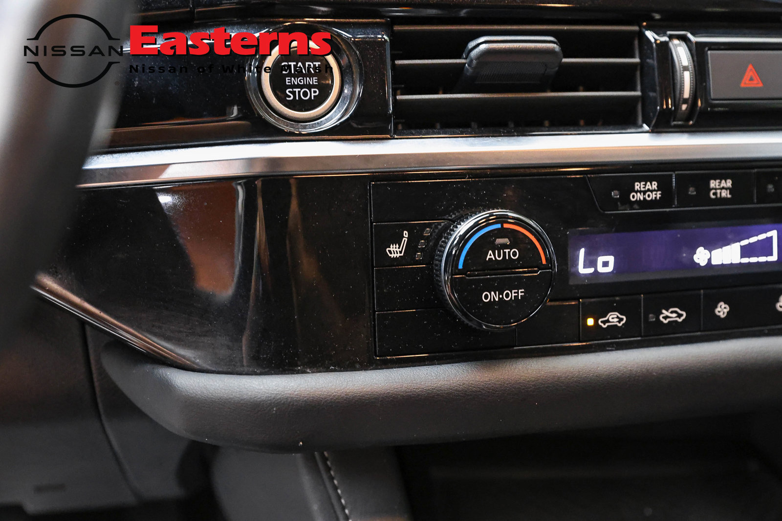 Used 2024 Nissan Pathfinder SL AWD/4WD image 20