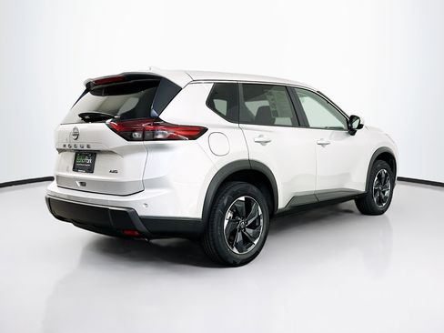 Used 2025 Nissan Rogue SV AWD/4WD image 9