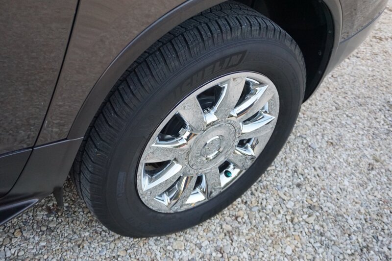 Used 2012 Buick Enclave Leather FWD image 51