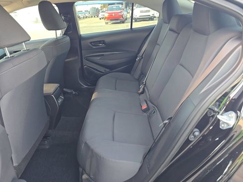 Used 2025 Toyota Corolla LE FWD image 4