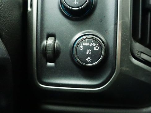 Used 2018 Chevrolet Silverado 1500 LT w/ All Star Edition image 20