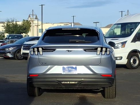 Certified 2022 Ford Mustang Mach-E Select image 5