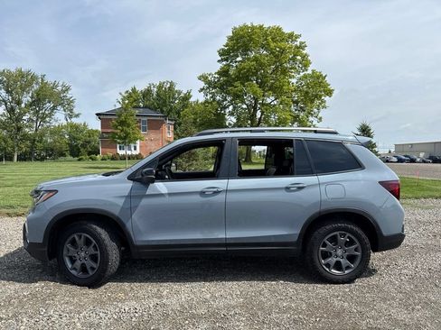 Used 2024 Honda Passport TrailSport image 8
