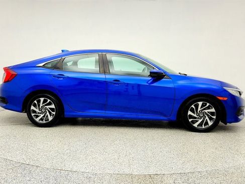 Used 2017 Honda Civic EX image 4