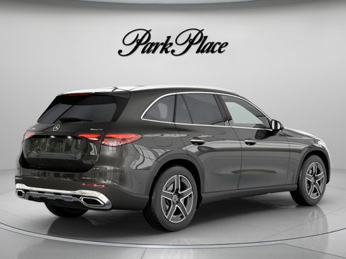 Used 2026 Mercedes-Benz GLC 300 4MATIC image 23