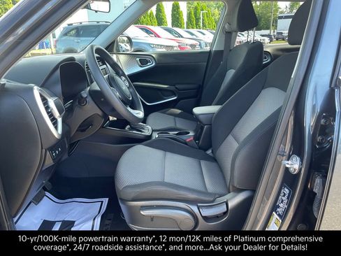 Certified 2025 Kia Soul LX w/ LX Technology Package FWD image 22