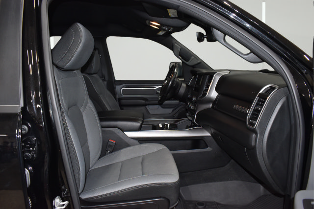 Used 2021 RAM 1500 Big Horn AWD/4WD image 30