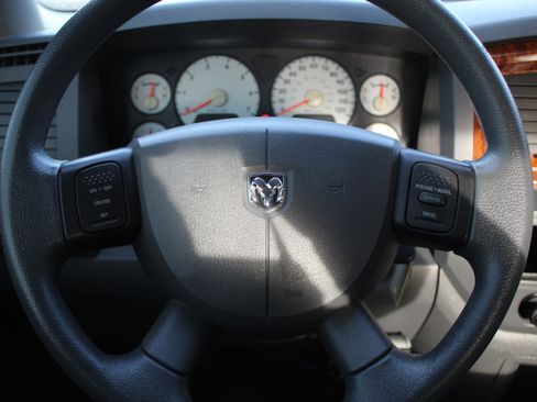 Used 2006 Dodge Ram 1500 Truck SLT image 23