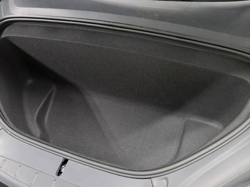 Used 2023 Tesla Model X image 39