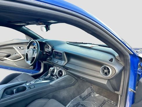 Used 2020 Chevrolet Camaro LT RWD image 19