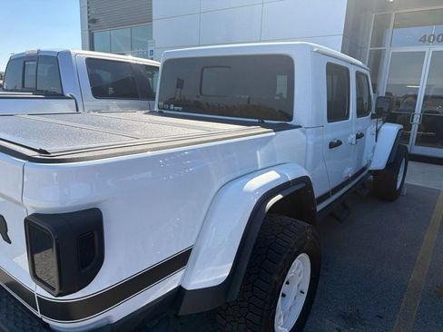 Used 2022 Jeep Gladiator Rubicon w/ Trailer Tow Package AWD/4WD image 27