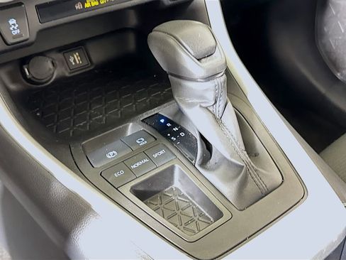 Used 2025 Toyota RAV4 XLE image 15