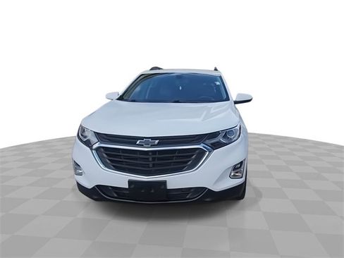 Used 2018 Chevrolet Equinox LT image 3