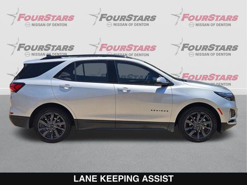 Used 2022 Chevrolet Equinox RS w/ Infotainment Package FWD image 3