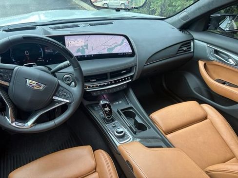 Used 2025 Cadillac CT5 V w/ Platinum Package AWD/4WD image 19