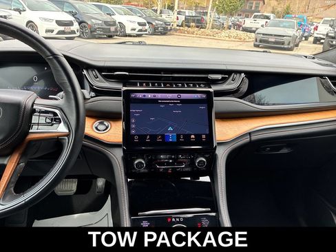 Used 2022 Jeep Grand Cherokee L Summit AWD/4WD image 19