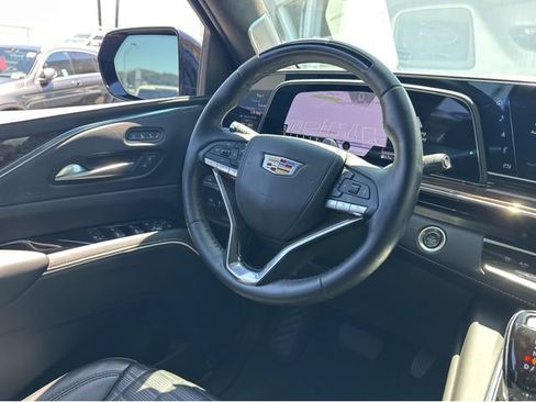 Certified 2024 Cadillac Escalade Sport Platinum w/ LPO, ONYX Package AWD/4WD image 23