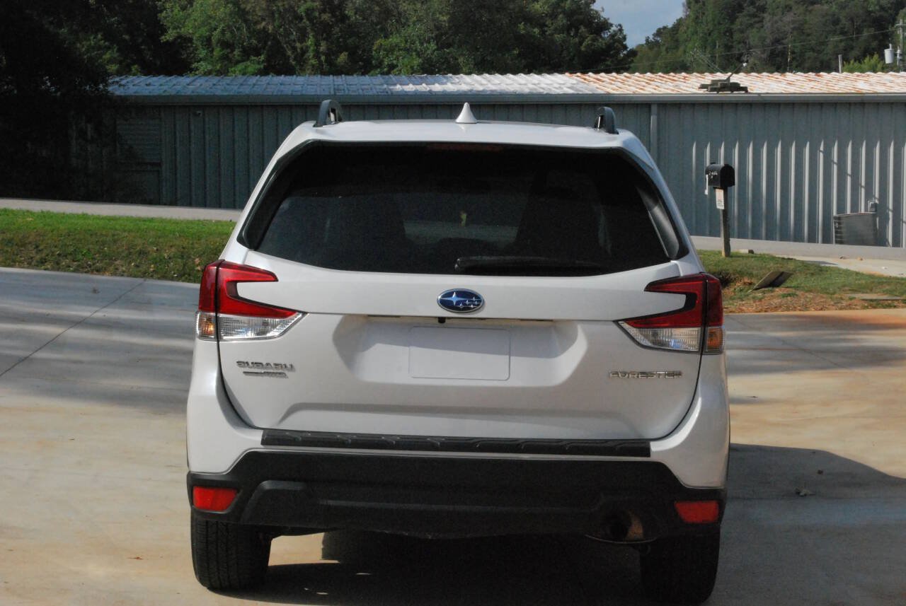 Used 2023 Subaru Forester Premium AWD/4WD image 9