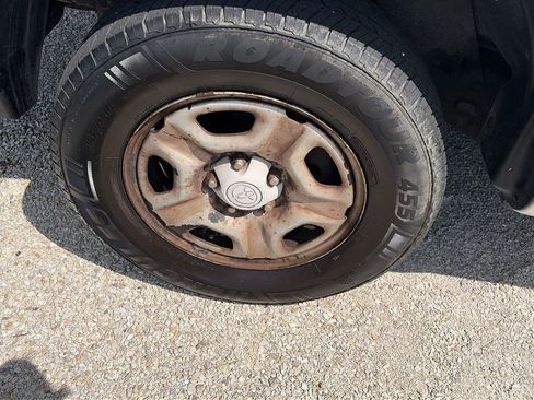 Used 2011 Toyota Tacoma 2WD Regular Cab image 24