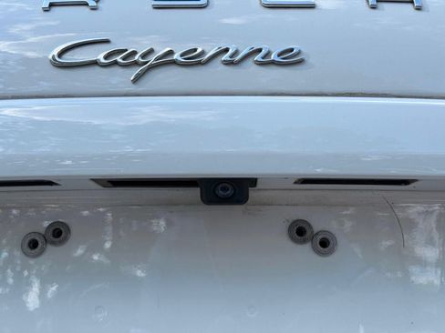 Used 2014 Porsche Cayenne AWD/4WD image 10