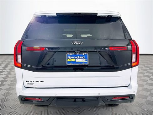 New 2025 Ford Expedition Platinum w/ Stealth Performance Package image 5