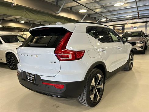 Used 2026 Volvo XC40 B5 Plus w/ Protection Package Premier image 2