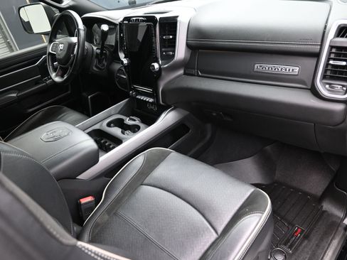 Used 2020 RAM 2500 Laramie w/ Night Edition image 40