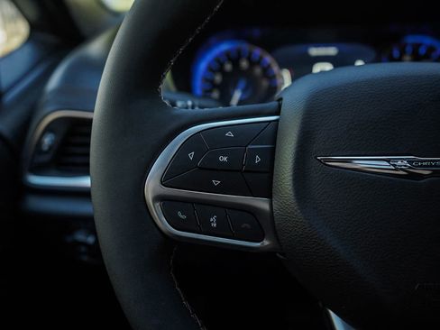 New 2026 Chrysler Pacifica Pinnacle image 21