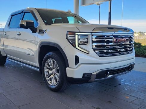 Used 2022 GMC Sierra 1500 Denali image 4