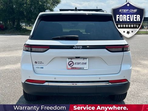 Used 2024 Jeep Grand Cherokee Limited 4xe AWD/4WD image 5