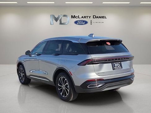 New 2026 Lincoln Nautilus Premier image 4