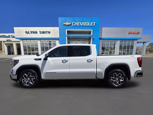 Used 2024 GMC Sierra 1500 SLT AWD/4WD image 12