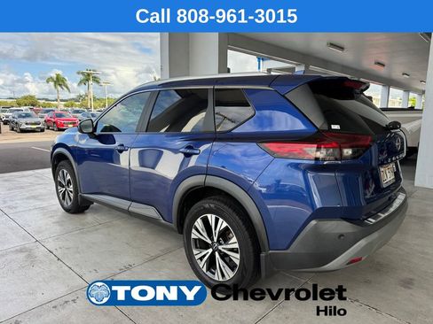 Used 2022 Nissan Rogue SV w/ SV Premium Package FWD image 3