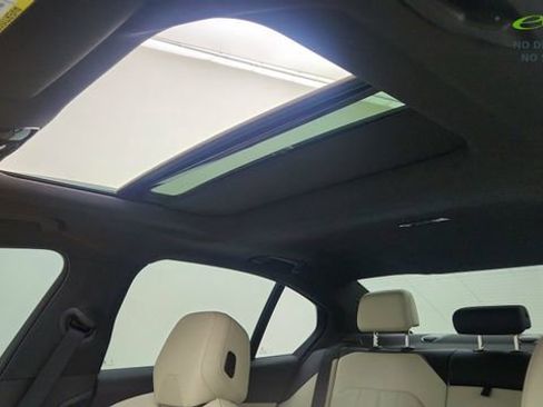 Used 2026 BMW 530i RWD image 54