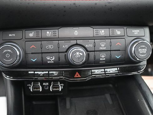 Used 2023 Dodge Durango R/T image 15