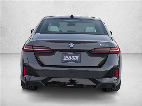 Used 2024 BMW 530i w/ M Sport Package image 7