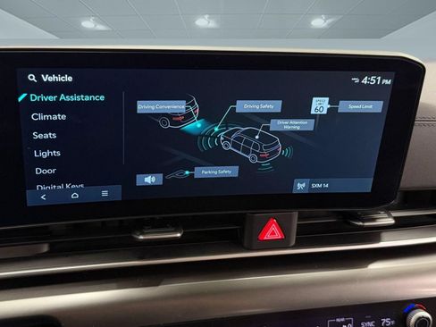 Used 2025 Kia Carnival SX Prestige FWD image 27