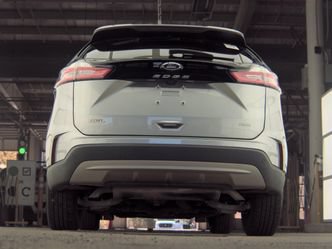 Used 2023 Ford Edge SEL w/ Convenience Package AWD/4WD image 7