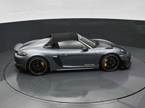 Certified 2025 Porsche 718 Boxster Spyder RS RWD image 33
