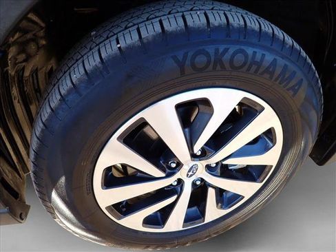 Certified 2025 Subaru Outback Premium w/ Popular Package #1A image 7