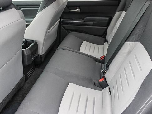 Used 2024 Toyota Tacoma TRD Off-Road image 19