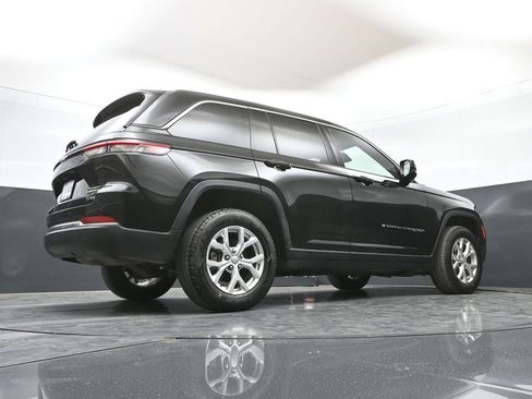 Used 2023 Jeep Grand Cherokee Limited AWD/4WD image 49
